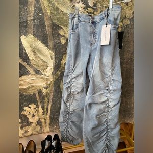 COPY - NWT Retrofête Giselli low waisted jean